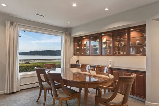 Downtown Lake Front Rancher with a Hot Tub