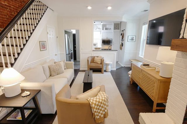 Cherry Blossom | Capitol Hill | Patio + Walkable — Washington, DC