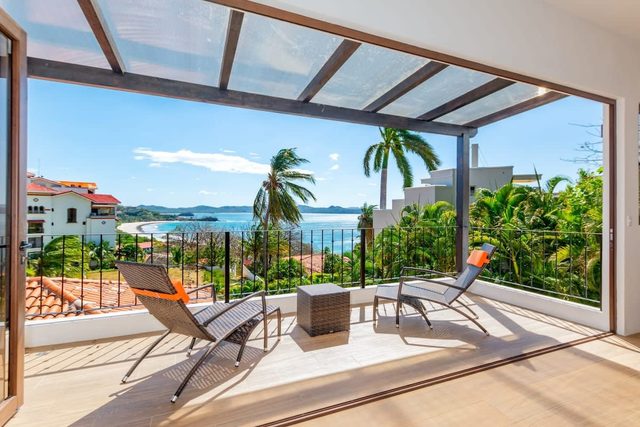 Stunning Home with Brand-New Guesthouse and Oceanview Terrace with Private Swimming Pool & Hot Tub