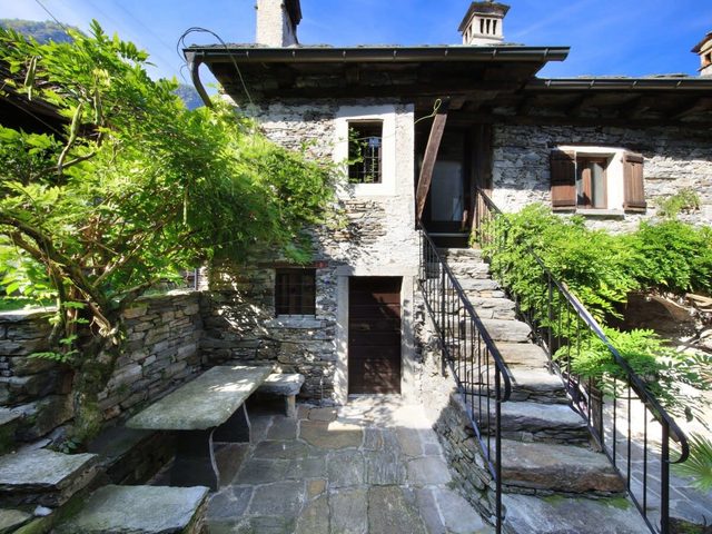 Maggia Valley Rustico | 5m to Locarno & Lake Life — Aurigeno, Ticino