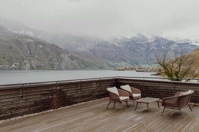 Lakefront House with Infinity Terrace — Unterterzen, Saint Gallen