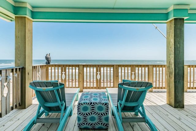 Sea Forever - Front Row, Fire Pit & Miles of Surf!
