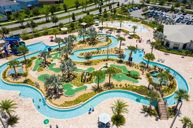 Stylish 2BR Condo by Disney Storey Lake 306 4731