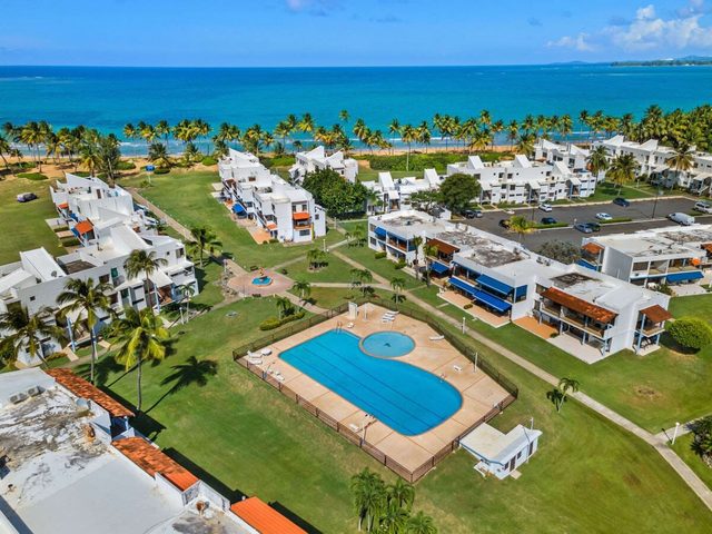 Bosque y Mar Villa | Steps from the Beach and Pool