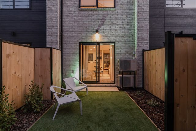 City Nook | 2BR with Courtyard | CBD + Stadium