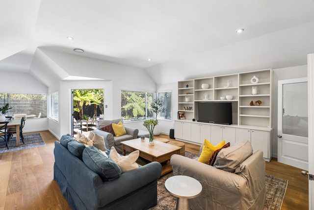 KaleidoNook | 3BR + Parking + Private Yard — Christchurch, Canterbury