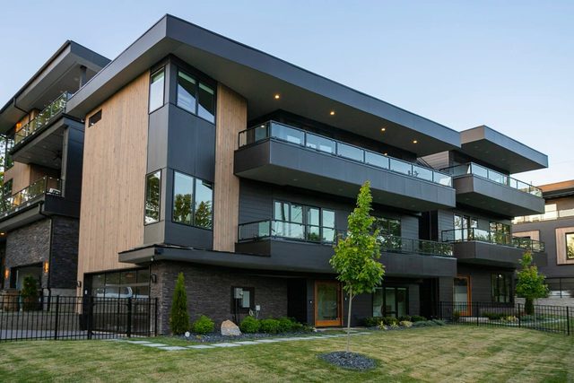 30 Night + Luxurious Green Hills Gem!