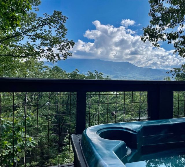 Big Mt. LeConte Views/3.5 Miles 2 DwTn Gatlinburg