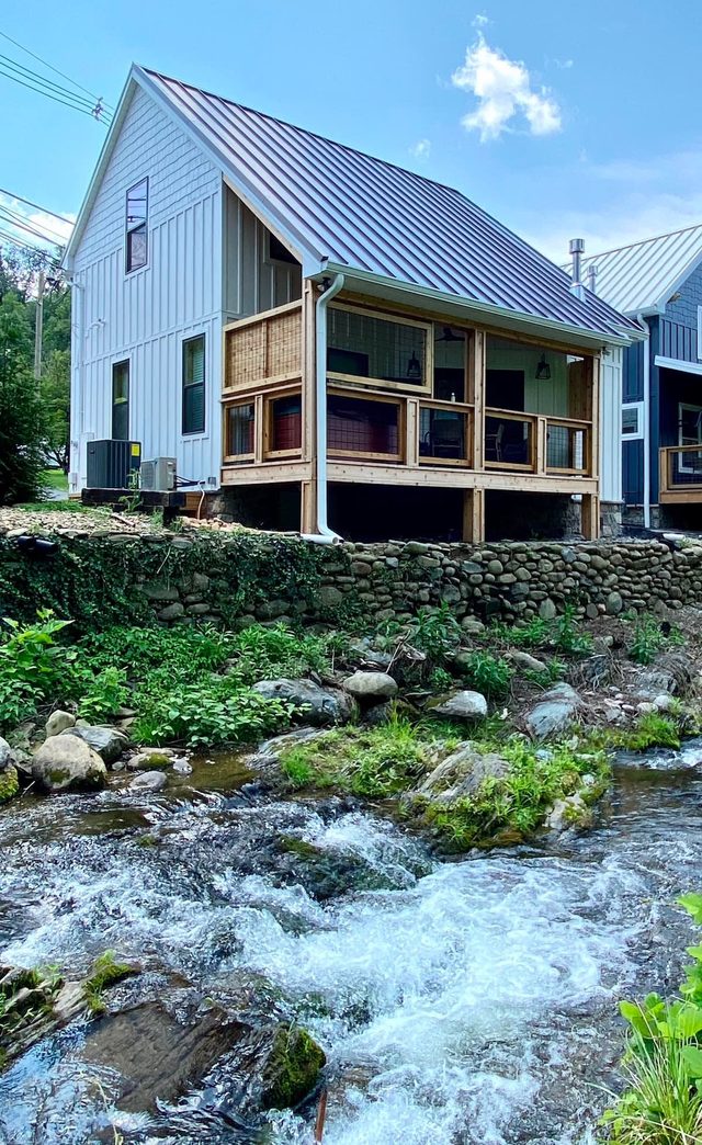 Waterfront/Hot Tub/.7 Miles 2 DwTn Gatlinburg