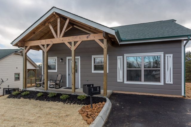 Minutes From The Heart Of Pigeon Forge/Hot Tub/New