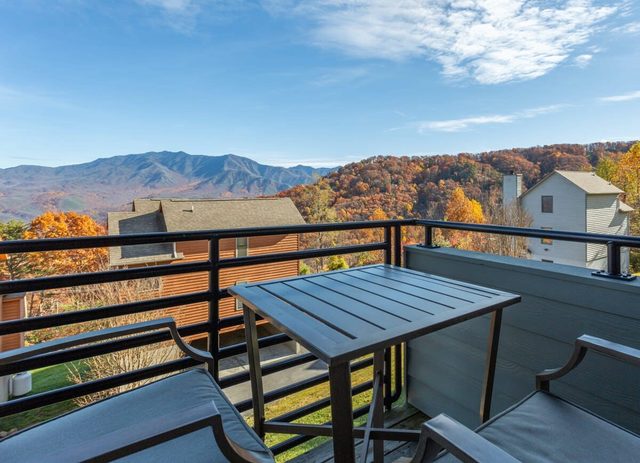 Incredible Mt. LeConte Views/Indoor Pool & Hot Tub