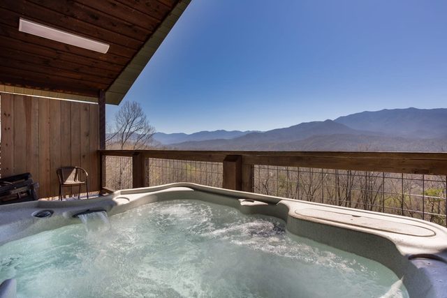 Huge Mt. LeConte Views/Gatlinburg