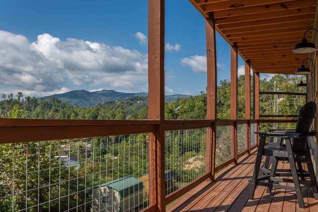 Dreamy MnTn Views/New/Gatlinburg