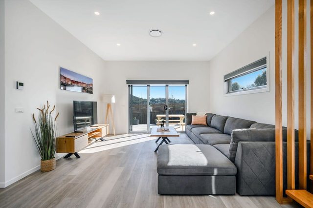 "Acacia Villa" No 9 |10 mins CBD/Airport Sleeps 6