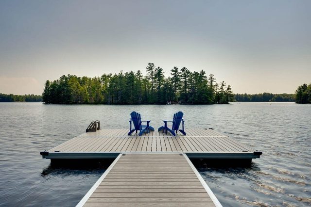 La Belle Vue - Beautiful Sunsets on Long Lake