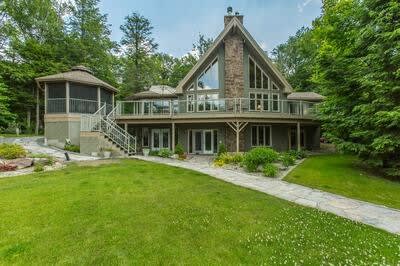 Stewart Lake Retreat all the bells and whistles!