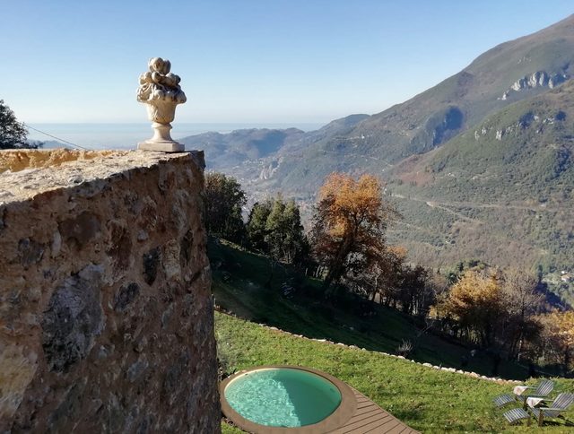 Il Podere di Metato, Restored Tuscan Farmhouse with Pool with Views of Hills and Sea — Tuscany, Tuscany