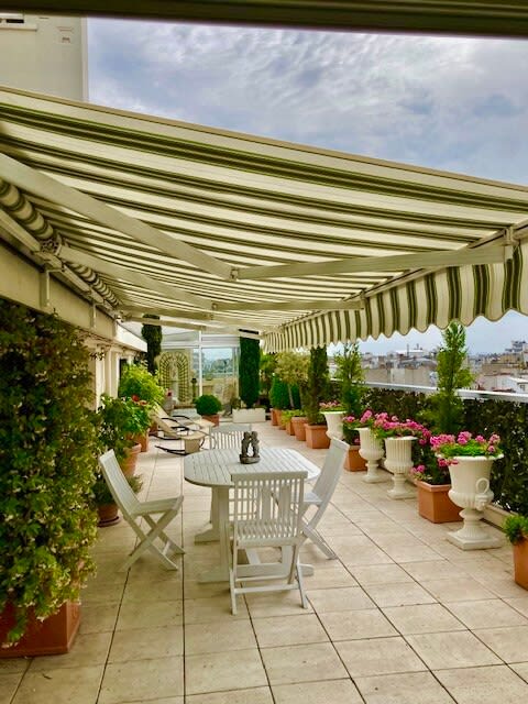 Paris Penthouse: Terraces with Eiffel & Arc Views
