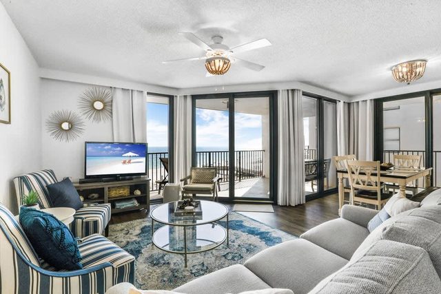 Phoenix III 3031: 3BR/2BA End Unit on 3rd floor, Beachfront