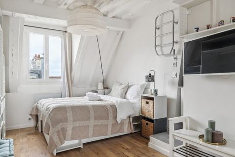 Chic Studio in Historic Heart of Paris