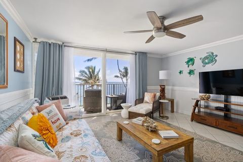 NEW! Beachfront Condo & Amazing Views — Hauula, HI