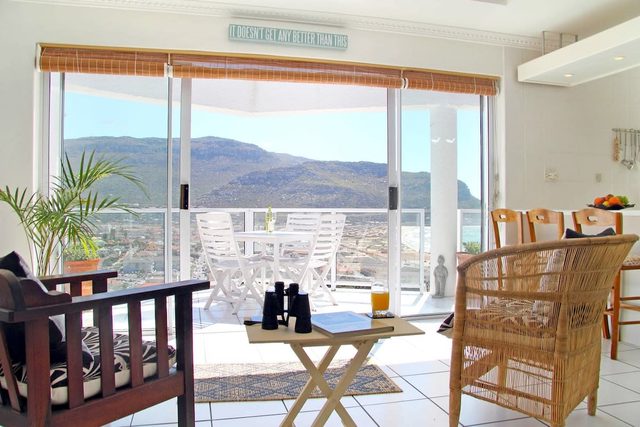 Crow's Nest Fish Hoek Apartment — Fish Hoek, Western Cape