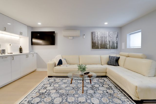 Sojourn Modern Luxury 1BR on Capitol Hill