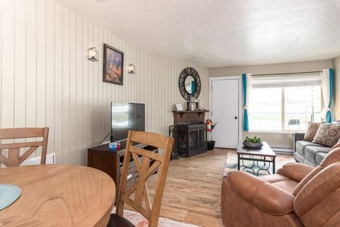 Brian Wood #4 -Cozy Getaway Located Next to Resort