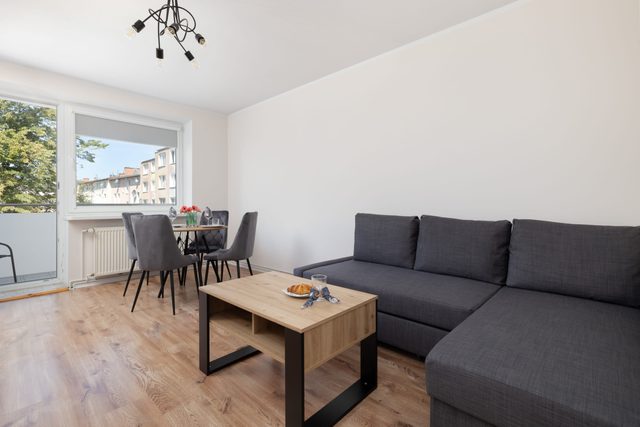 Źródlana 5C | Elegant Apartment | Desk