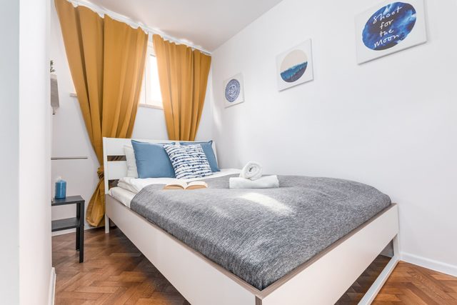 Solec 79 | Bright Warsaw Apartment | Two Bedrooms