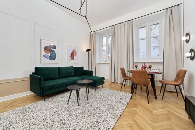 Rynek 8 | Bright Apartment | Pet Friendly