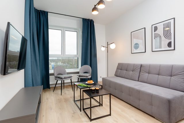 Hubnera 1 | Warsaw | Bright Studio | Parking | Balcony