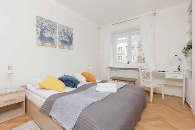 Białe Aleje | Stylish Apartment | Desk