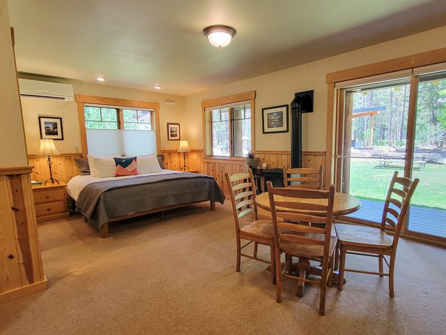 Pine Plus - king bedroom at The Inn At Mazama — Mazama, WA