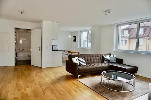 Balcony Suite in the City (SH-2.4R) — Zürich, Zurich