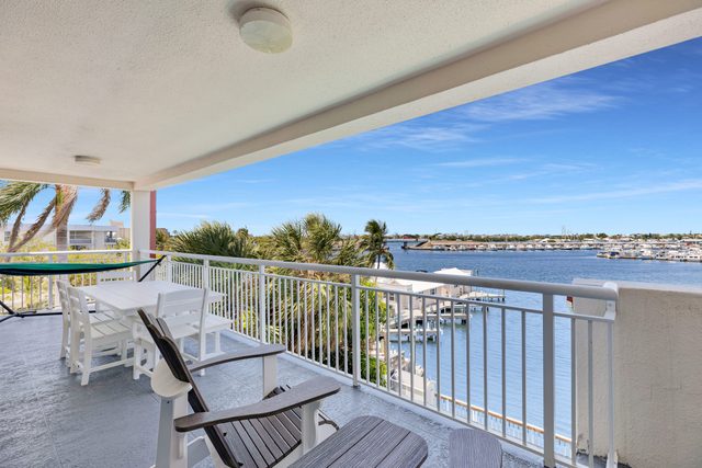 Waterfront Condo Dock Pool Near Duval St