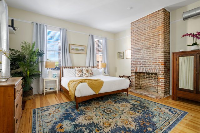 Downtown Whole House Rental Steps to King St