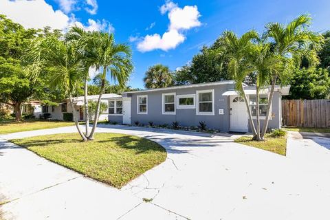 Bungalow with large backyard, 5 min from beach