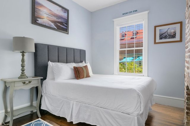 The Pearl Suite 3BR 1st Floor Near King St!