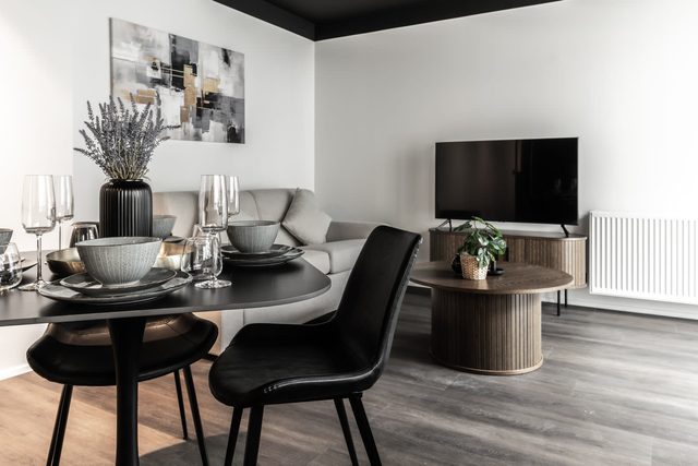 B2 - One Bedroom Apartment with Balcony