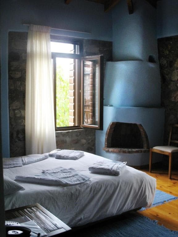 Violeta Δ4 — Neraida, Epirus