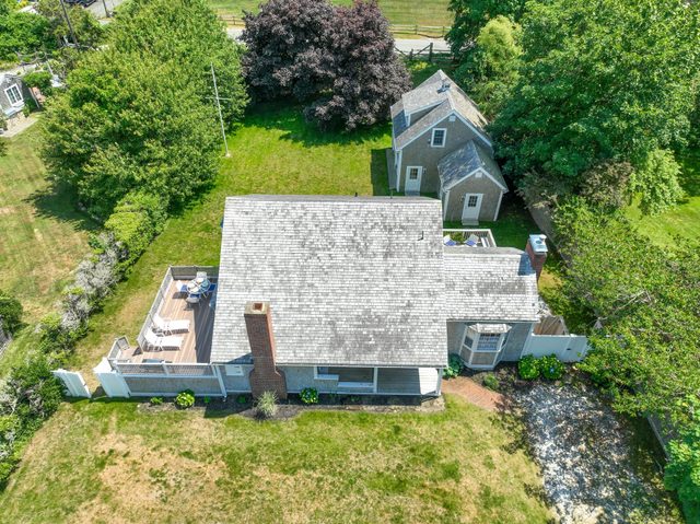 Walk to Downtown Chatham, Steps to Beach!