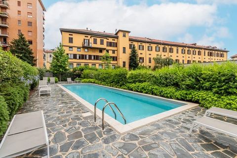 City Oasis · Terrace and swimming pool