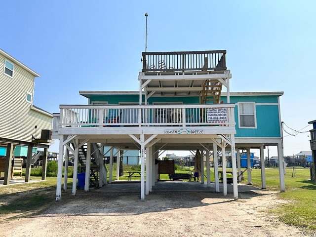 Coastal Breeze - Two Story Observation Deck Views!