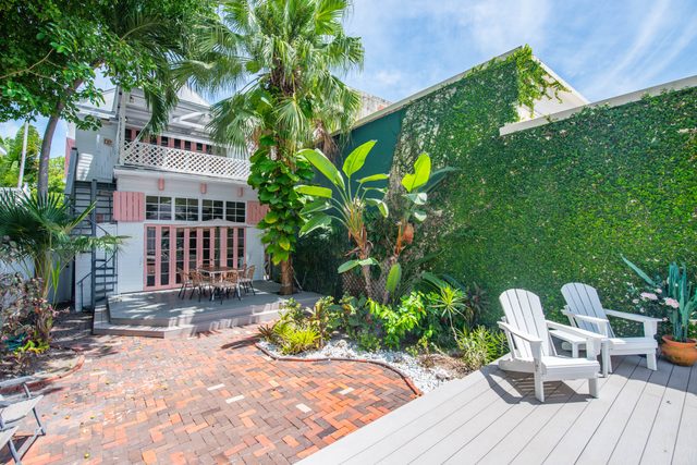 Coastal Rose - Private Pool & Near Duval