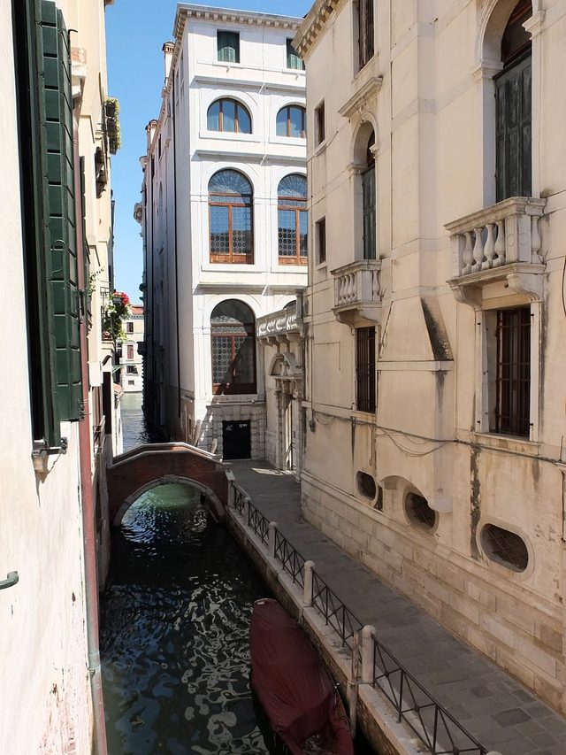 Diva Palazzo Agnus Dei