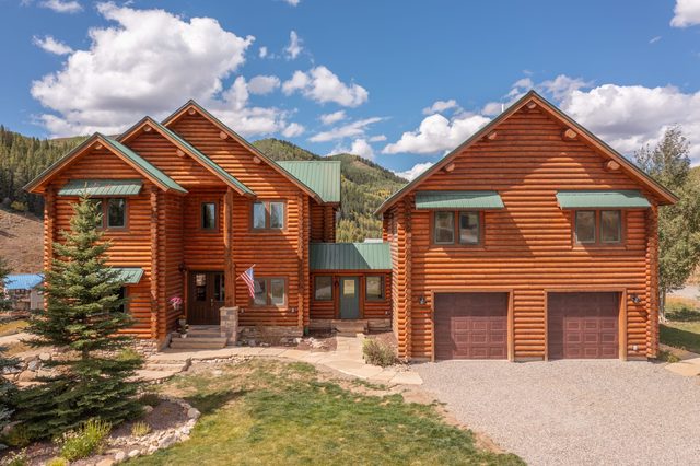 Meridian Magic-Fantastic 4BD home, Dog friendly