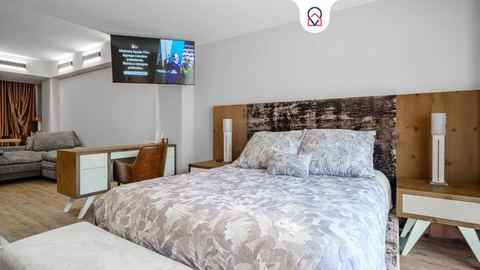 Urban Getaway | Trendy Polanco | Home Office