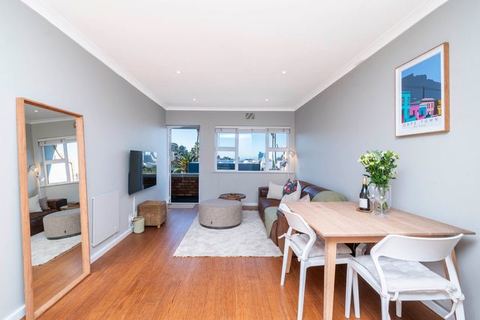 Woodlands House Charming 1BR Apartment