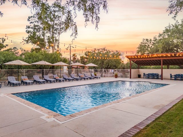 Large 4BR Villa Near Heated Pool | Solana 1